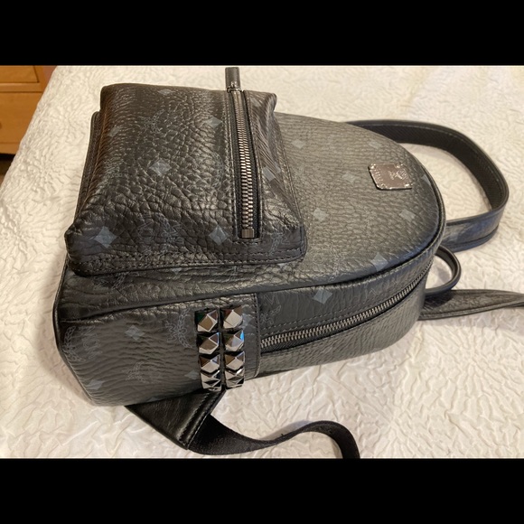 Mcm small/medium backpack - Picture 2 of 9